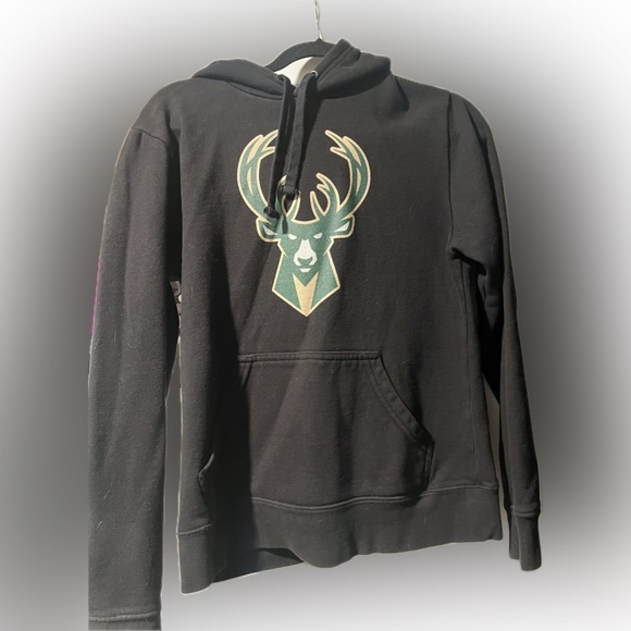 Fanatics NBA Milwaukee Bucks hoodie in good used condition - Picture 1 of 2